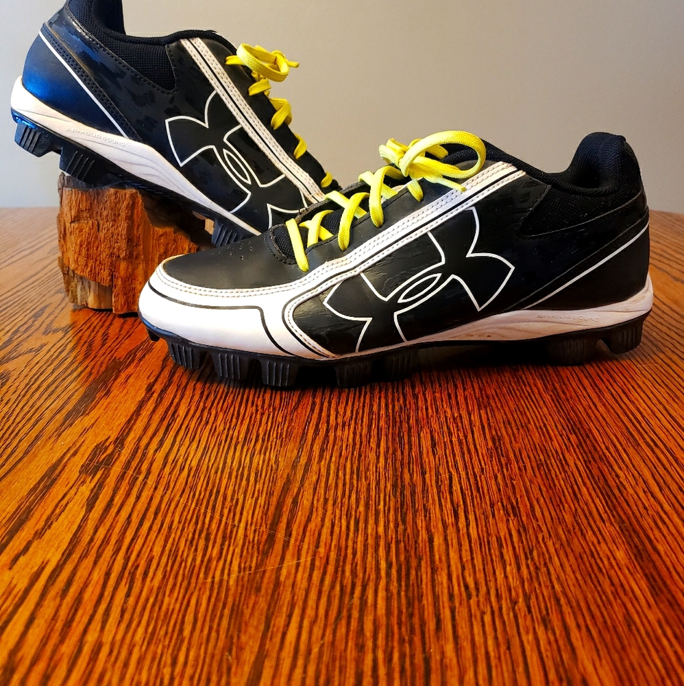Under Armour Baseball Cleats